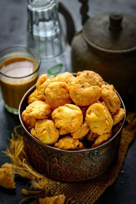 Allahabad's Famous Pure Ghee Mathri