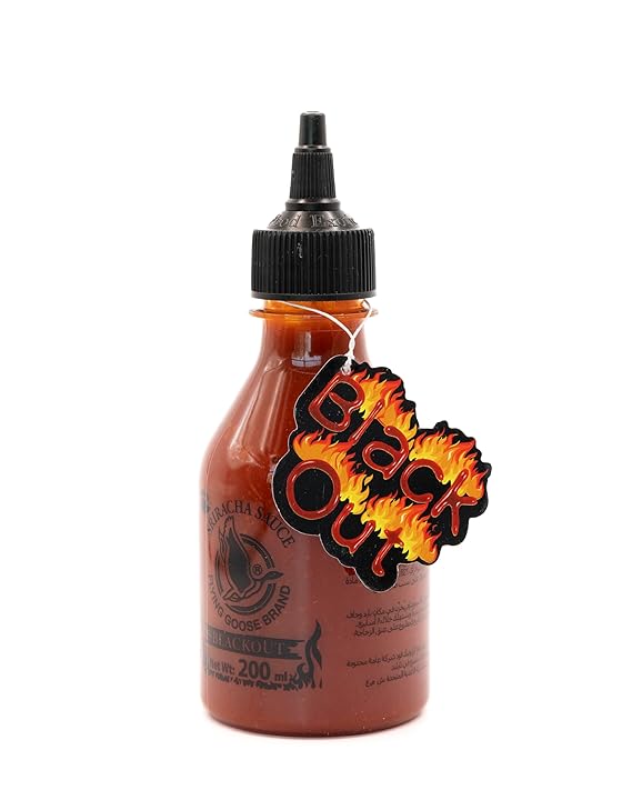 Nhan Con Ngong Bay Sriracha Blackout Sauce 200Ml