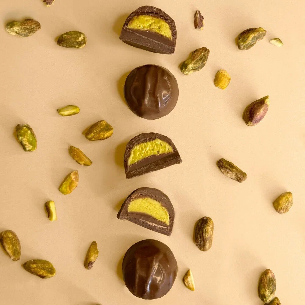 Butlers Pistachio Praline Crunch Chocolates, 200g (20 Pieces) – chocolates
