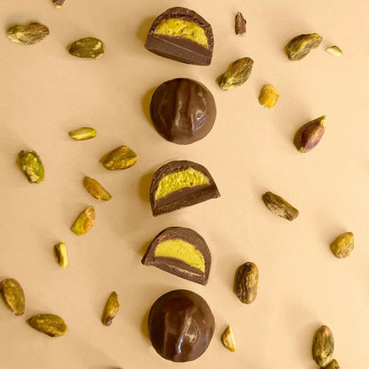 Butlers Pistachio Praline Crunch Chocolates, 200g (20 Pieces) – chocolates